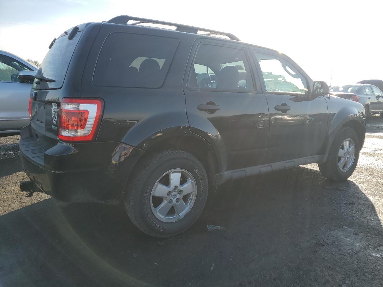 2012 FORD ESCAPE XLT - Image 3