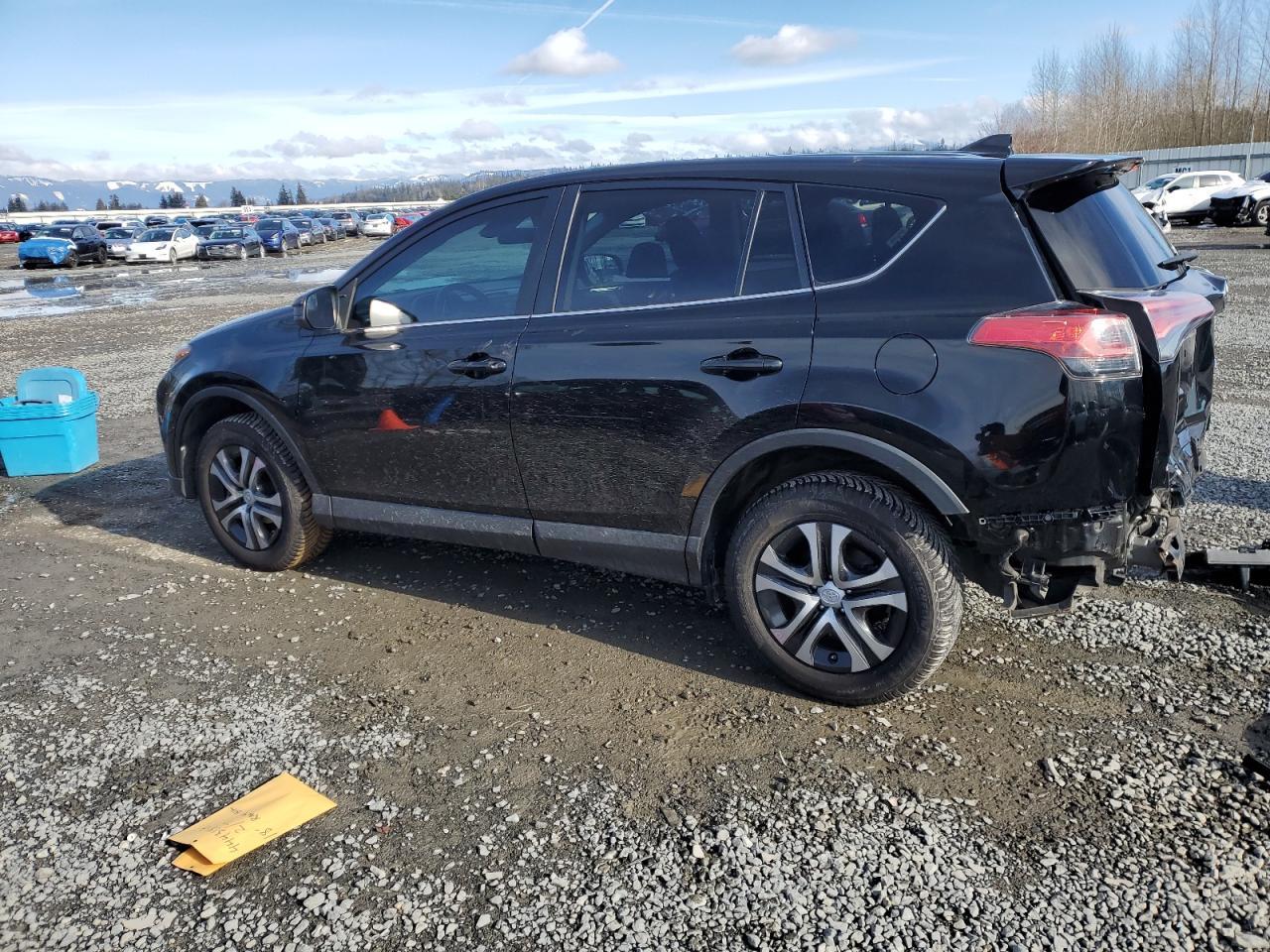 2018 TOYOTA RAV4 LE - Фото 2