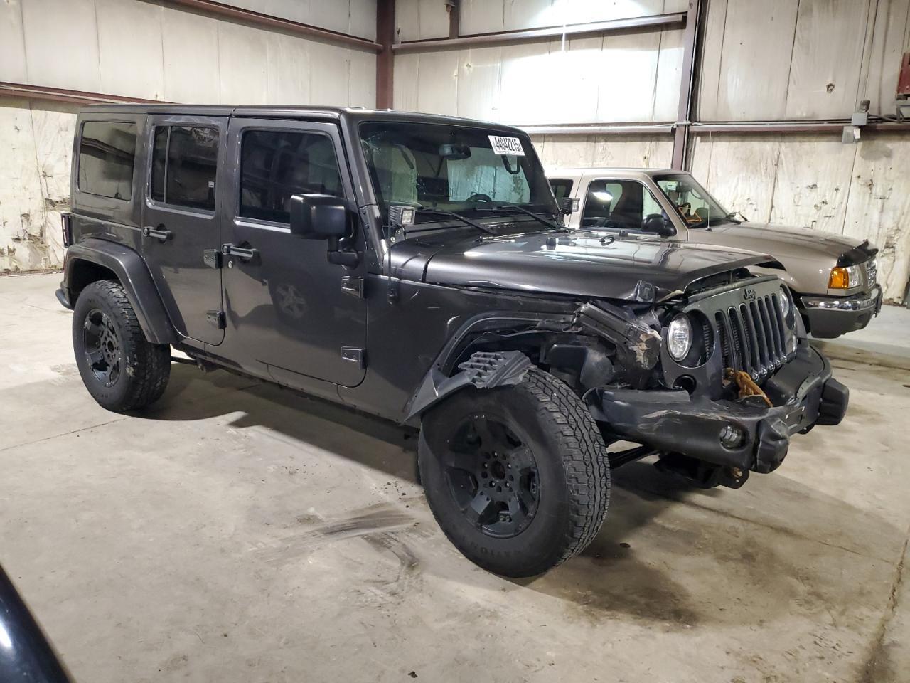 2017 JEEP WRANGLER U - Image 4