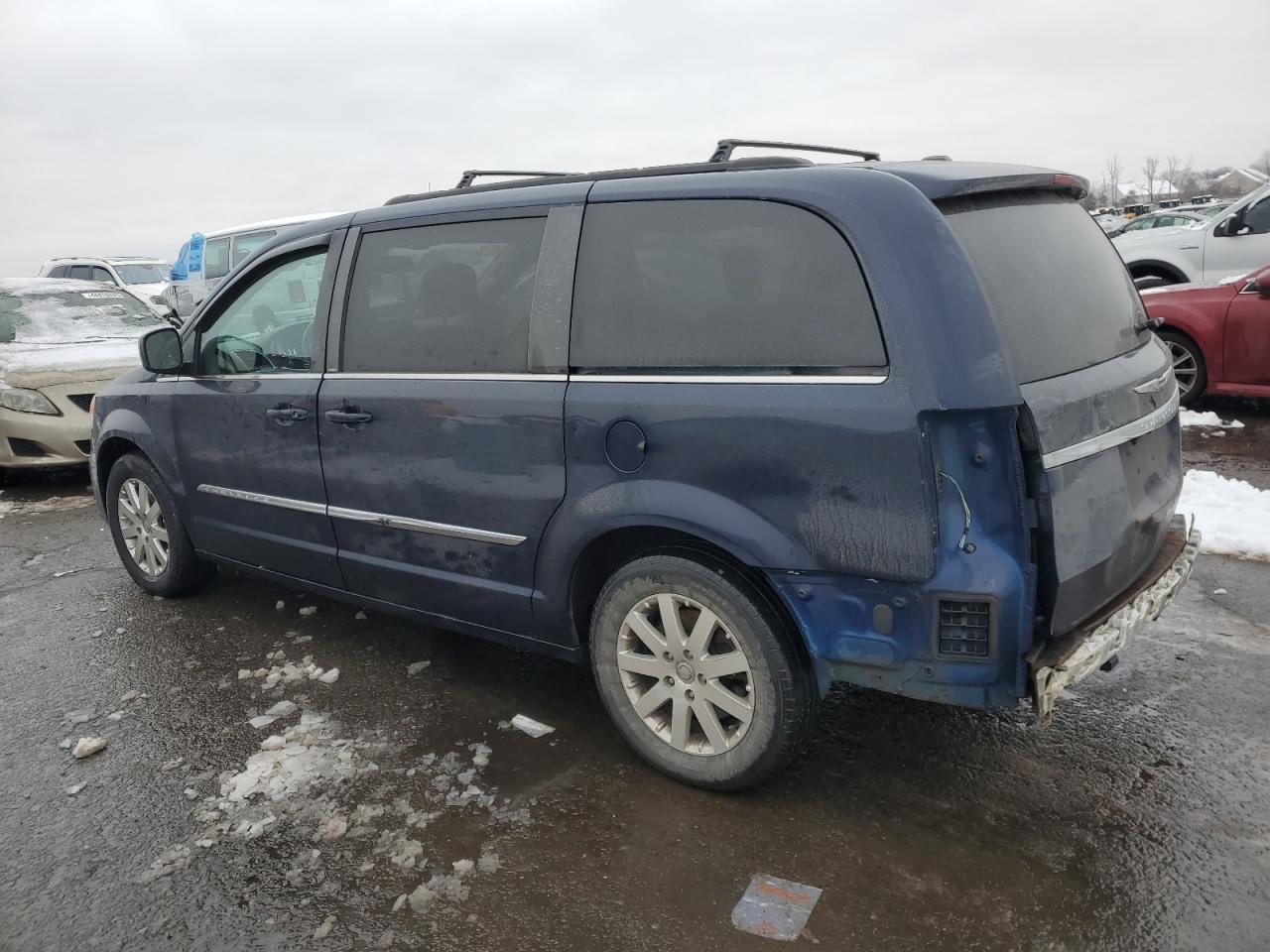 2014 CHRYSLER TOWN & COU - Фото 2
