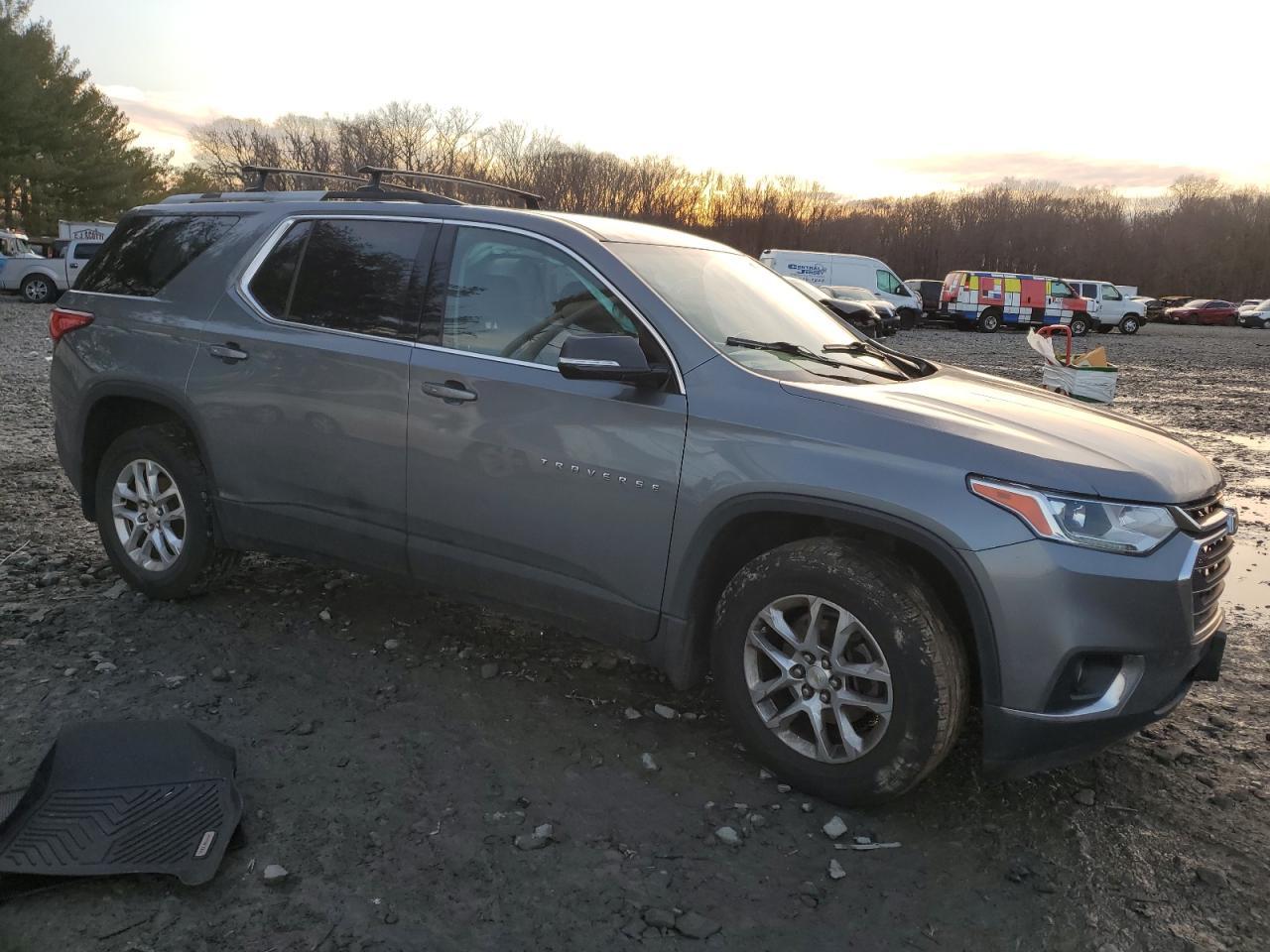 2018 CHEVROLET TRAVERSE L - Фото 4