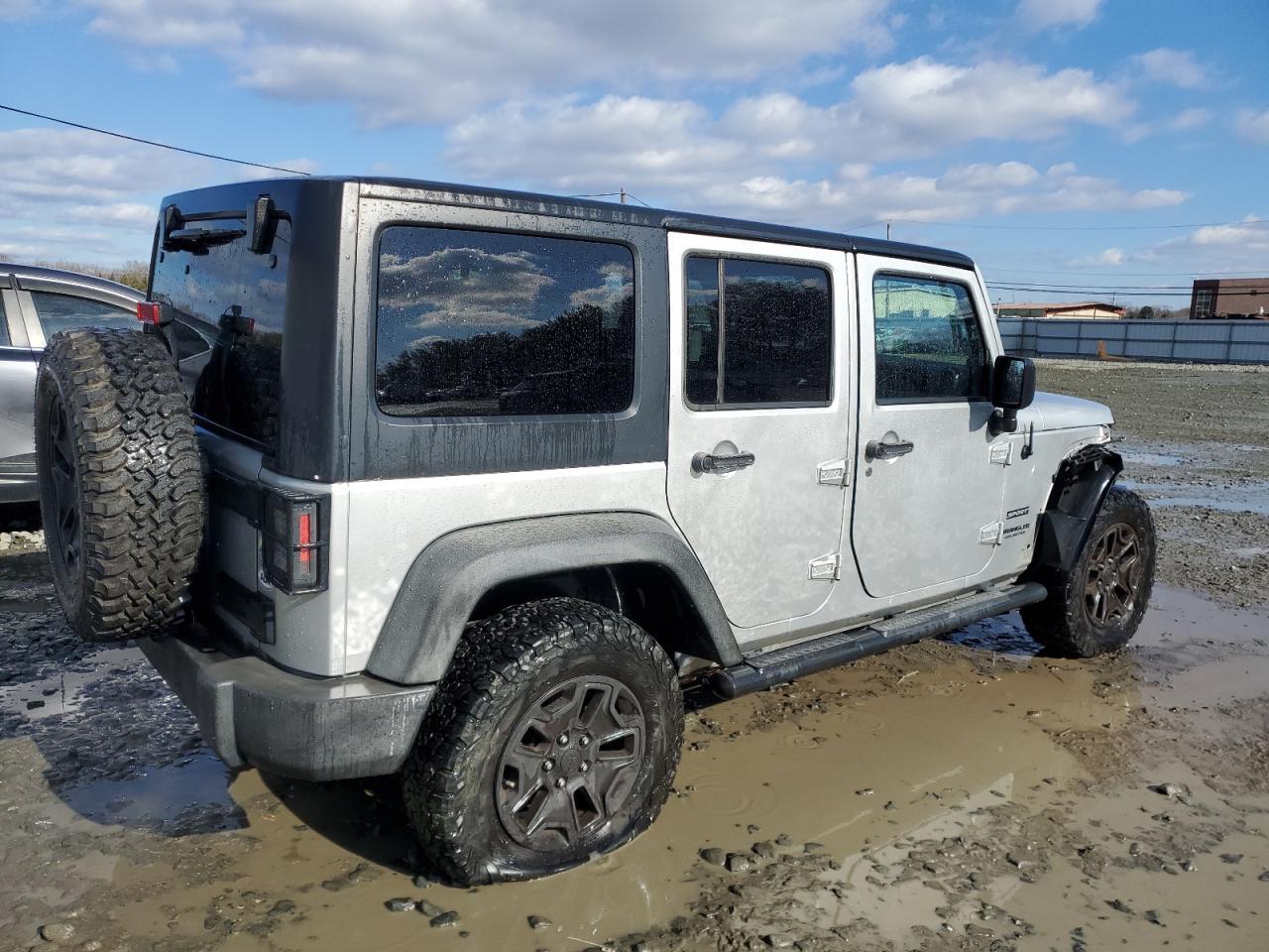 2012 JEEP WRANGLER U - Image 3