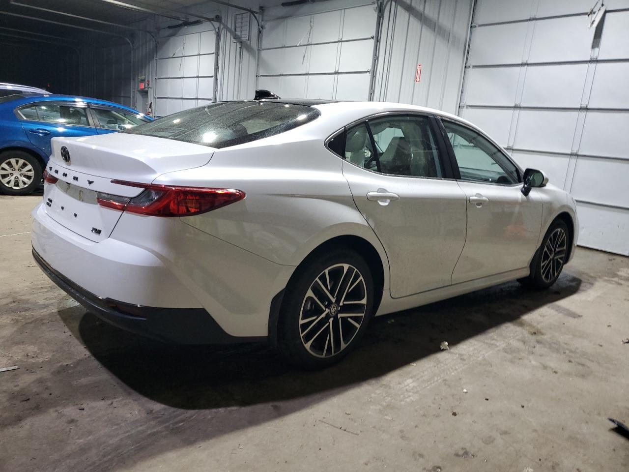 2025 TOYOTA CAMRY XSE - Фото 3