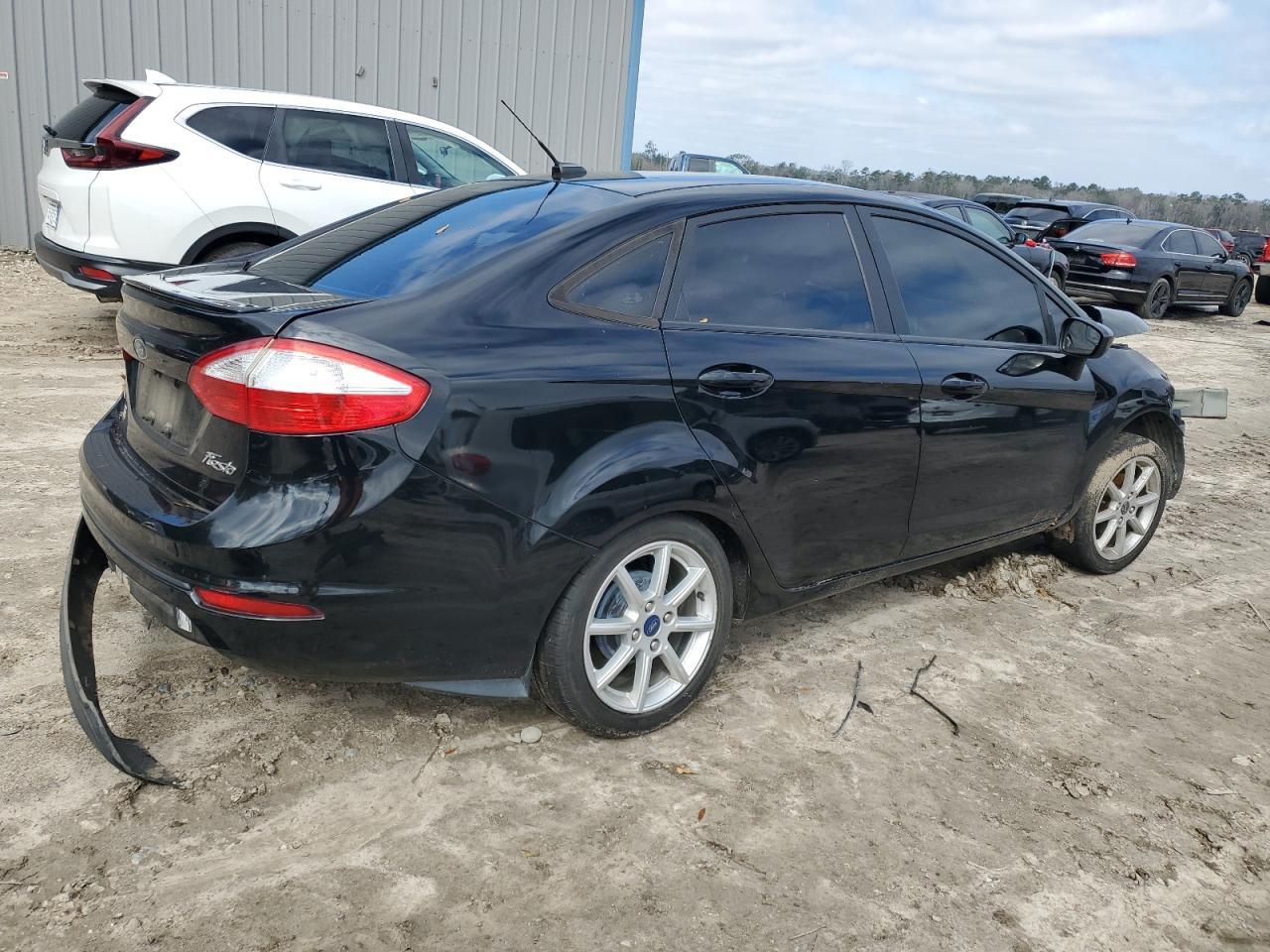 2019 FORD FIESTA SE - Image 3