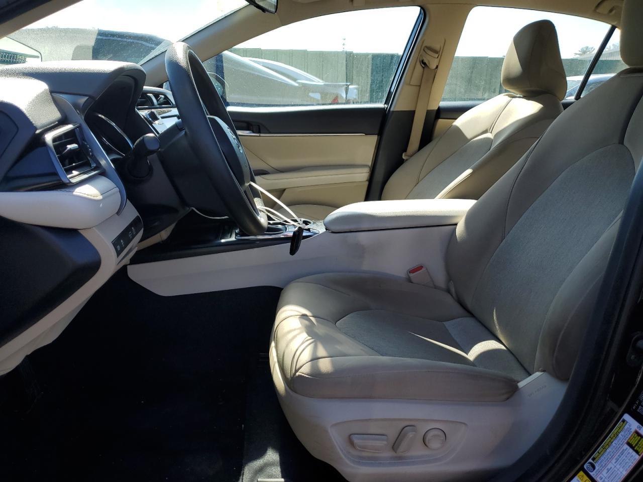 2019 TOYOTA CAMRY LE - Image 7