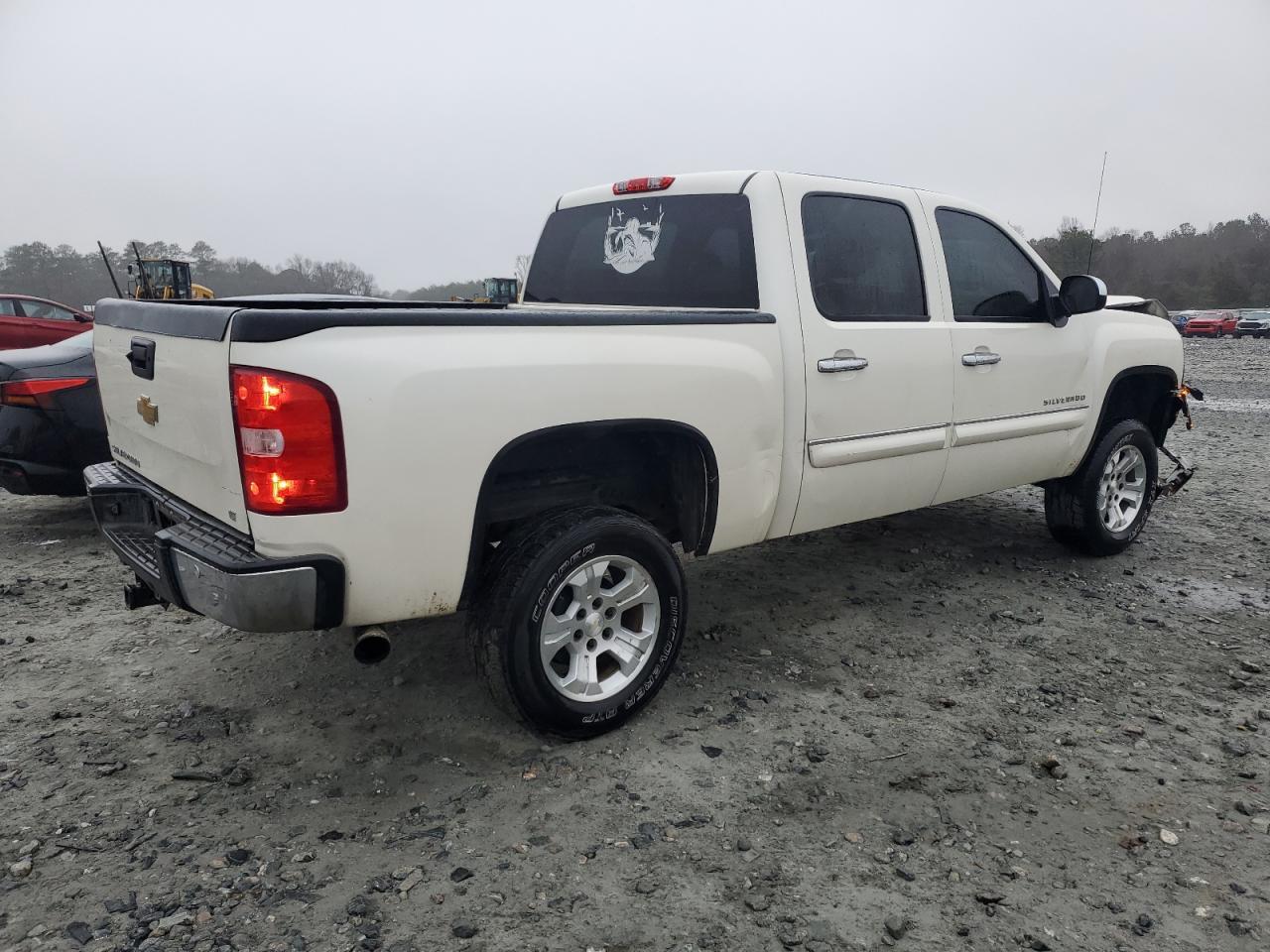 2013 CHEVROLET SILVERADO - Image 3