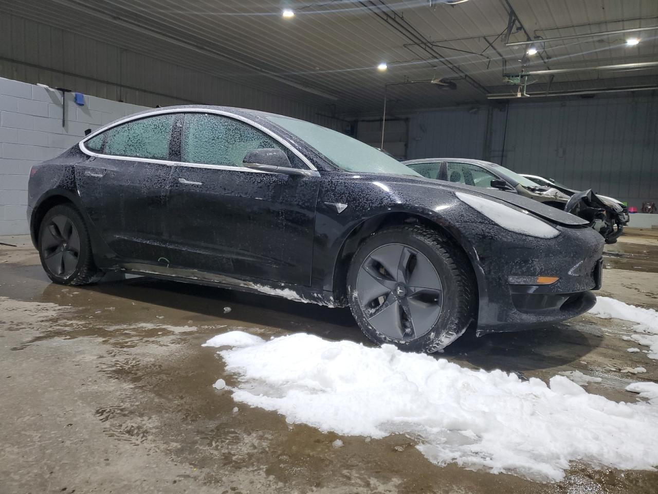 2019 TESLA MODEL 3 - Фото 4
