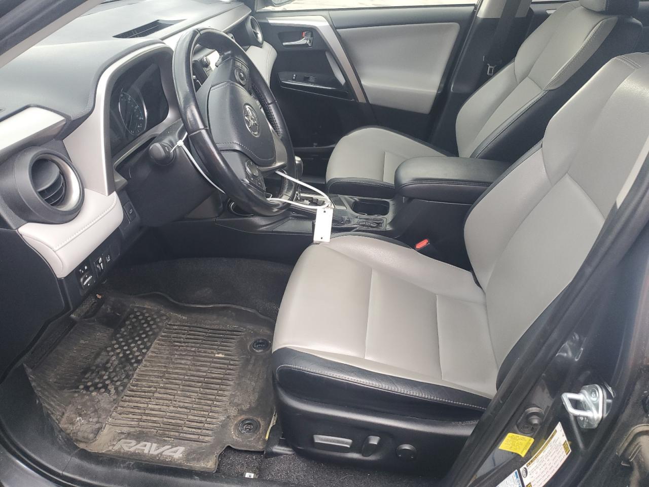 2017 TOYOTA RAV4 HV LI - Image 7