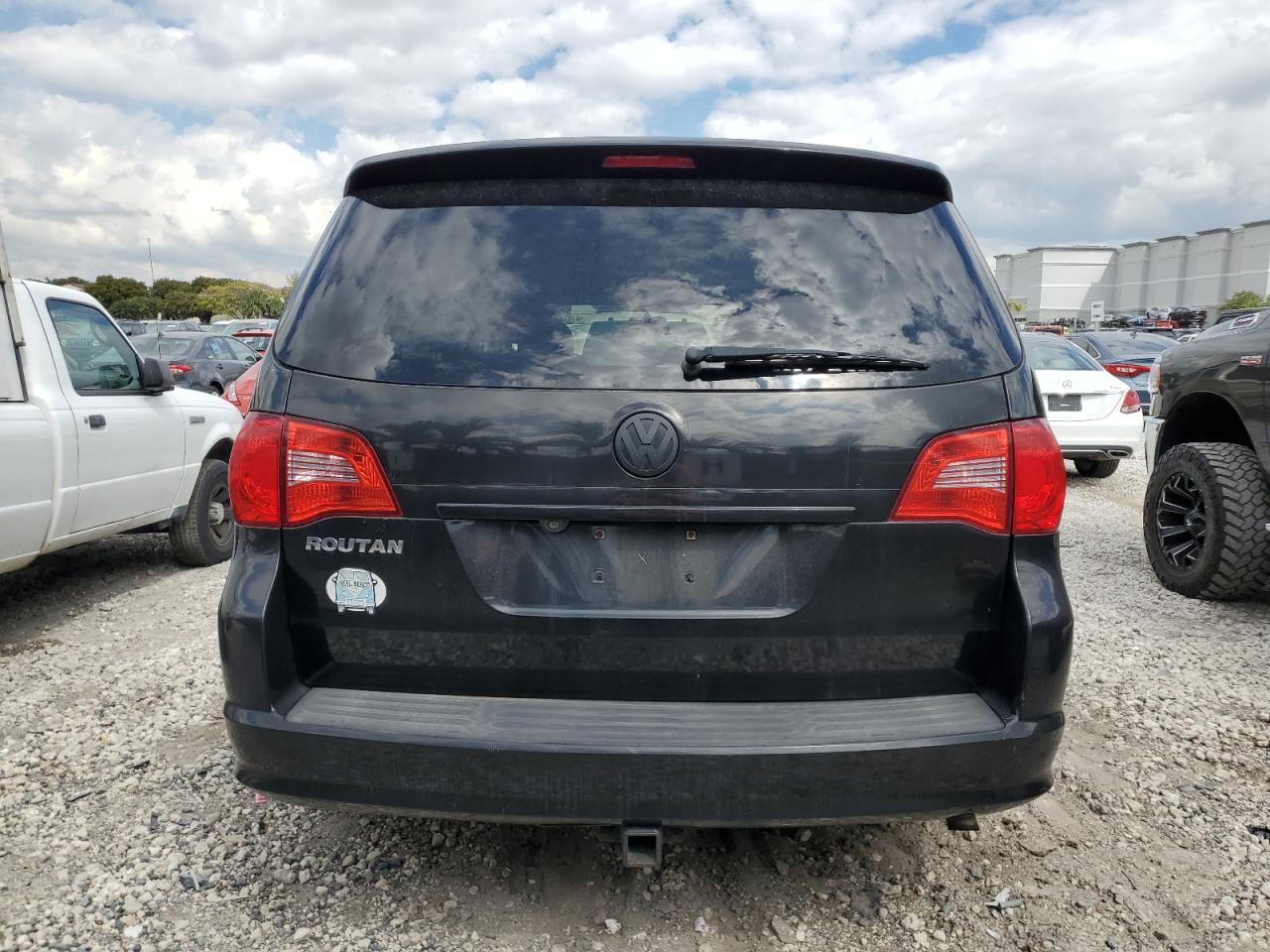 2010 VOLKSWAGEN ROUTAN SE - Фото 6