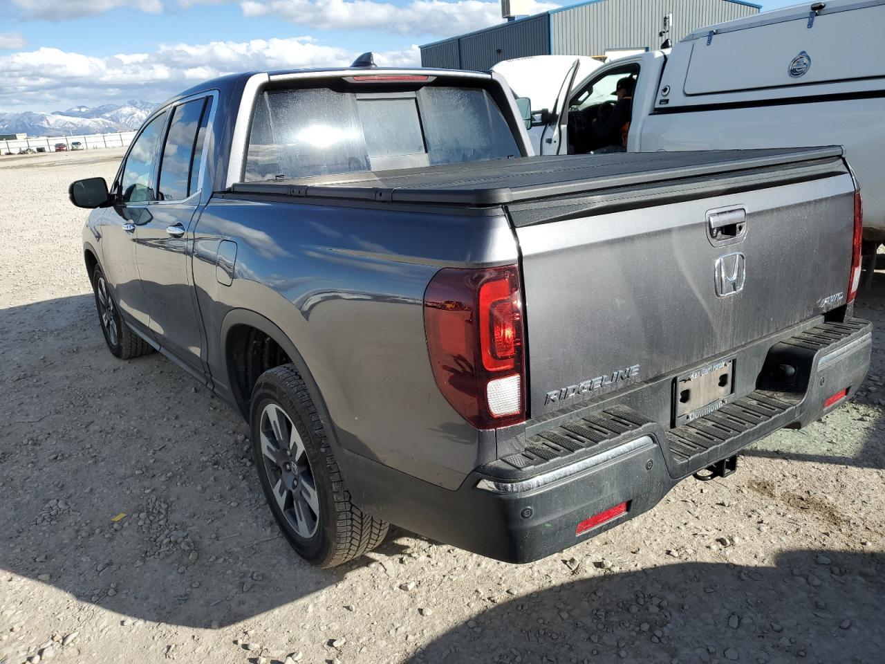 2019 HONDA RIDGELINE - Фото 2