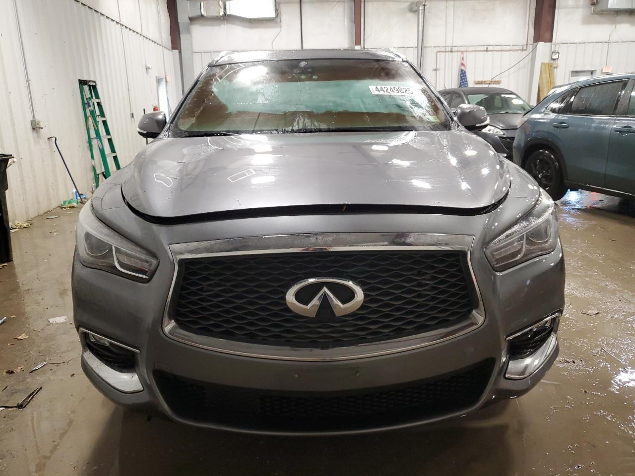 2017 INFINITI QX60 - Image 5