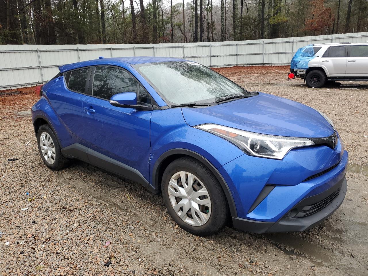 2019 TOYOTA C-HR XLE - Фото 4