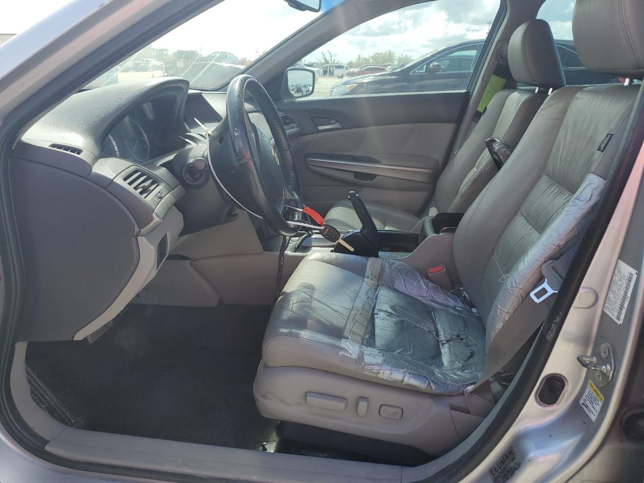 2010 HONDA ACCORD EXL - Image 7