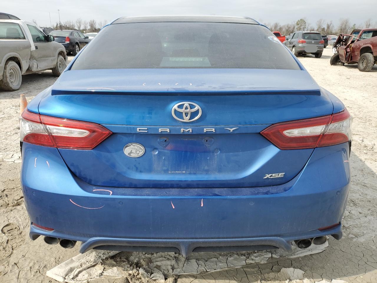 2018 TOYOTA CAMRY XSE - Image 6