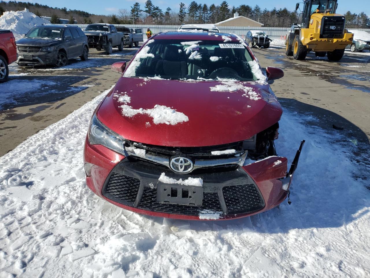 2015 TOYOTA CAMRY LE - Фото 5