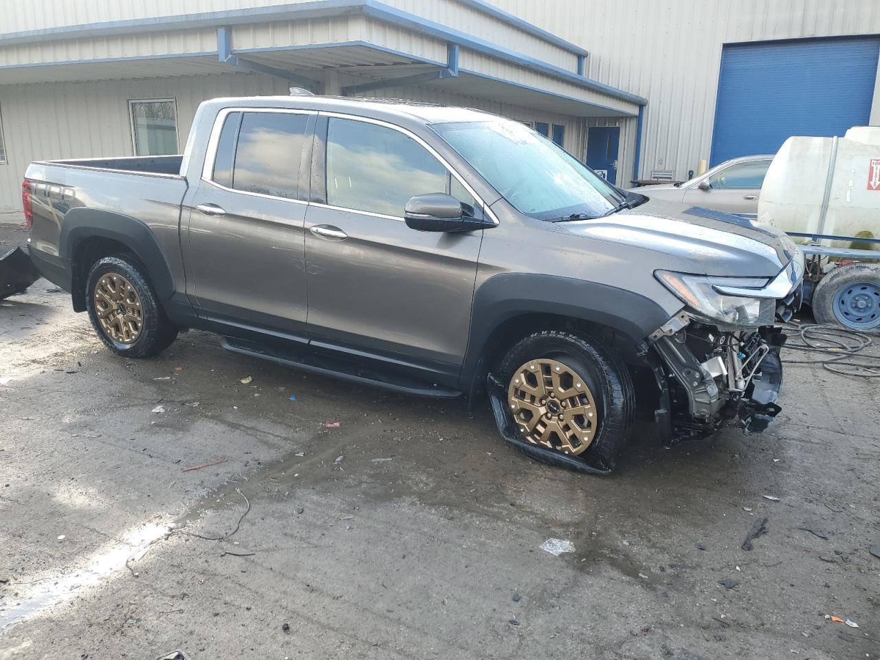 2022 HONDA RIDGELINE - Image 4