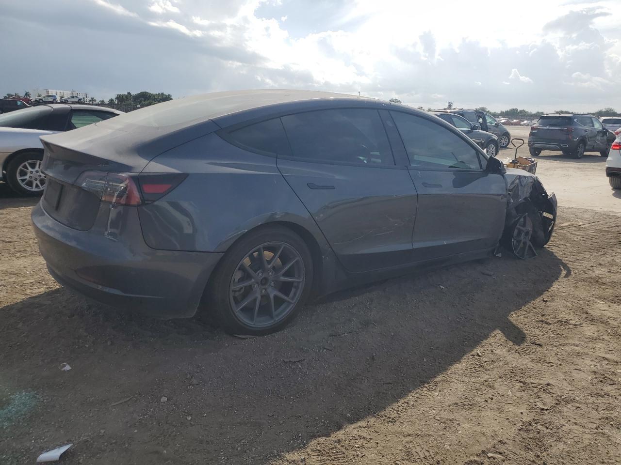 2023 TESLA MODEL 3 - Image 3