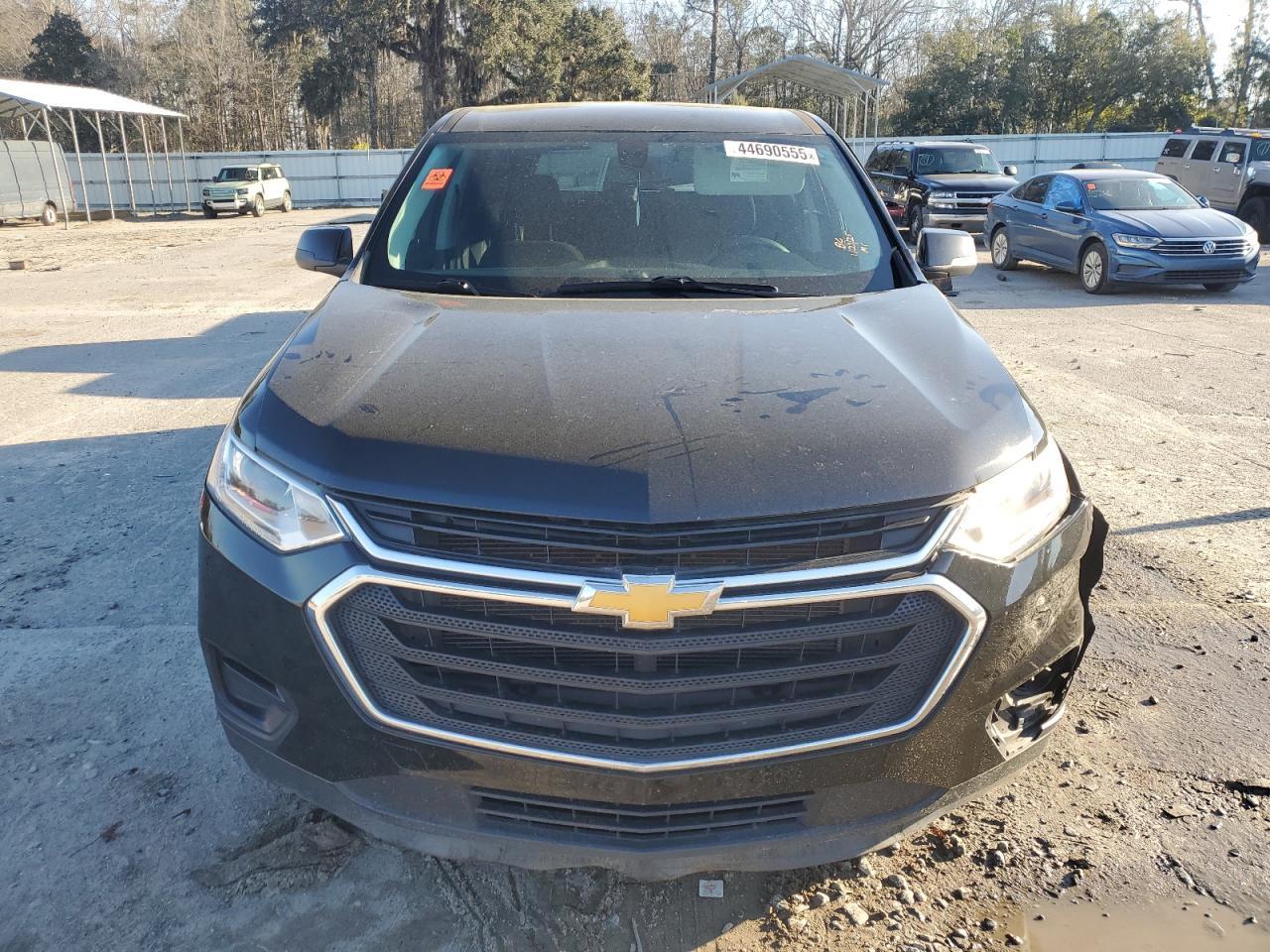 2021 CHEVROLET TRAVERSE L - Фото 5