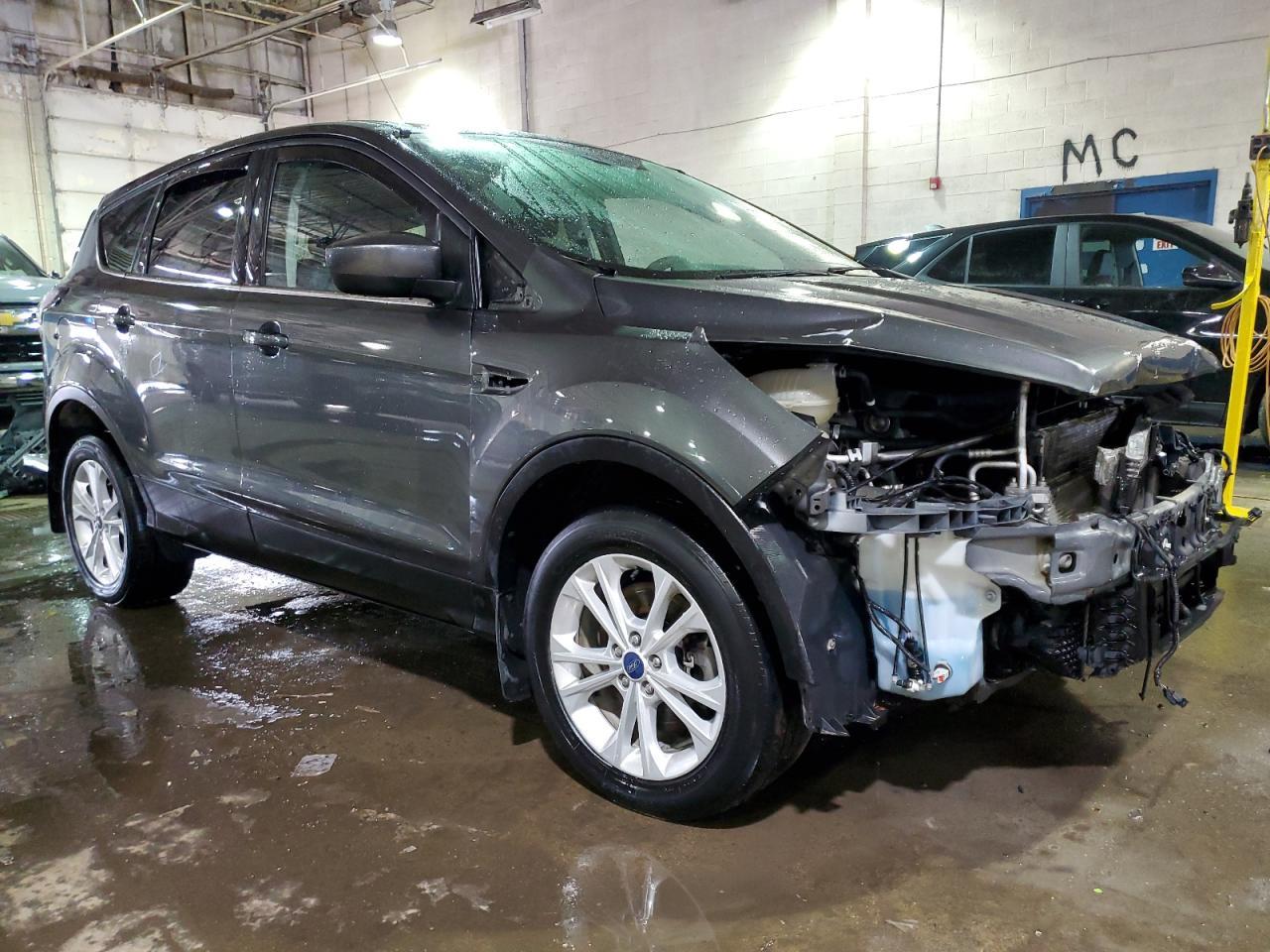 2017 FORD ESCAPE SE - Image 4