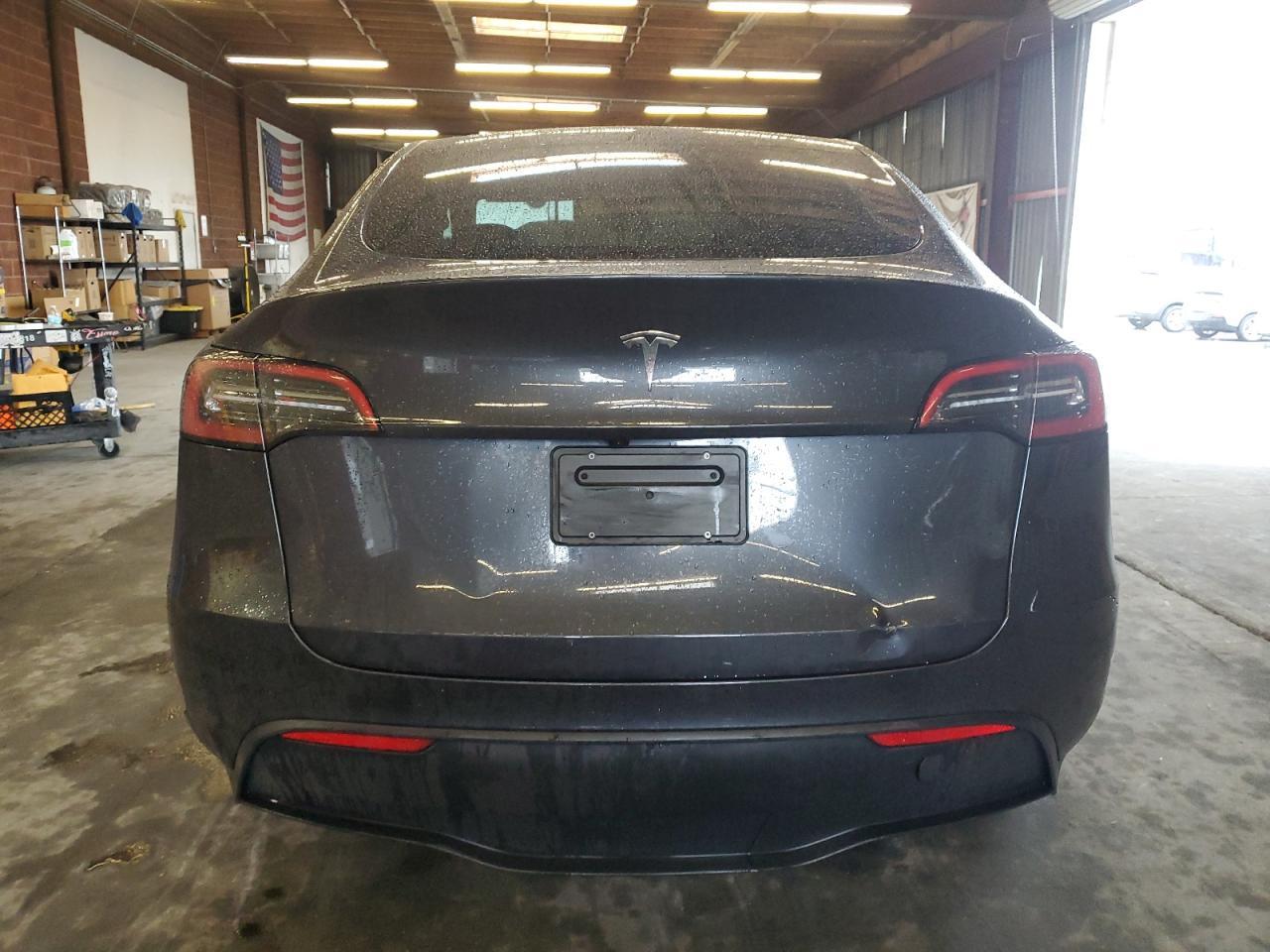 2024 TESLA MODEL Y - Image 6