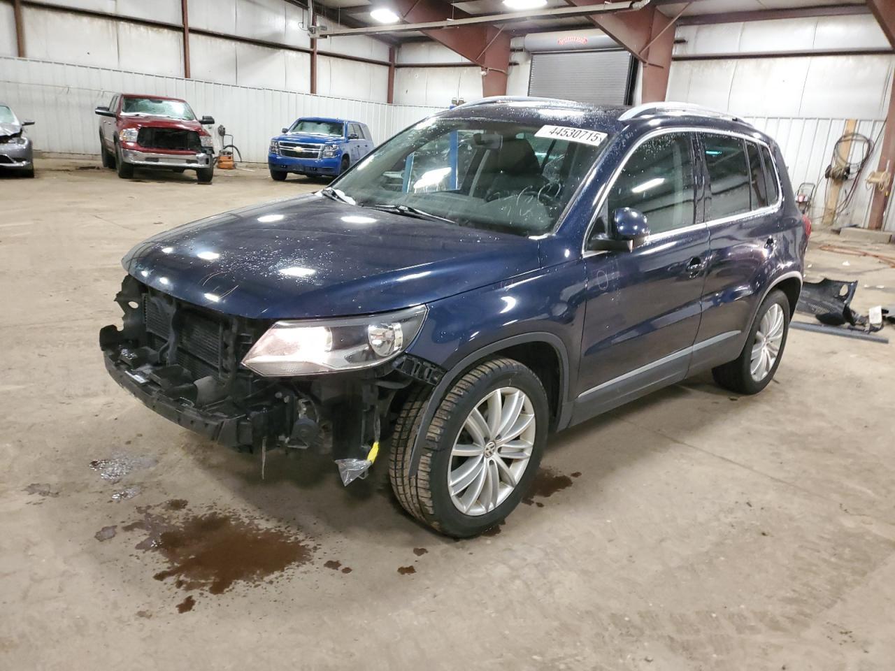 2014 VOLKSWAGEN TIGUAN S car image