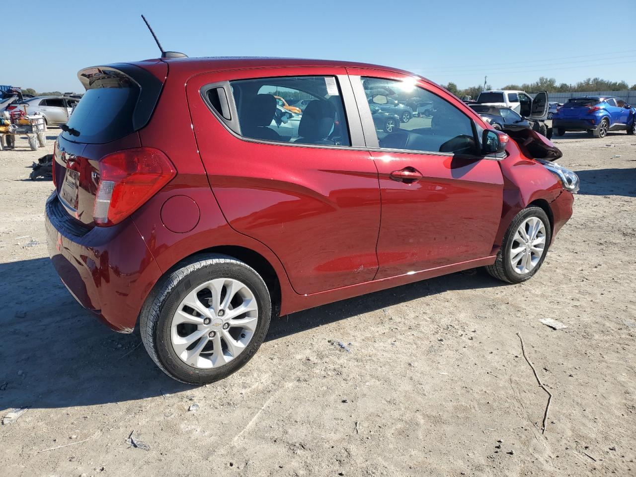 2022 CHEVROLET SPARK 1LT - Фото 3