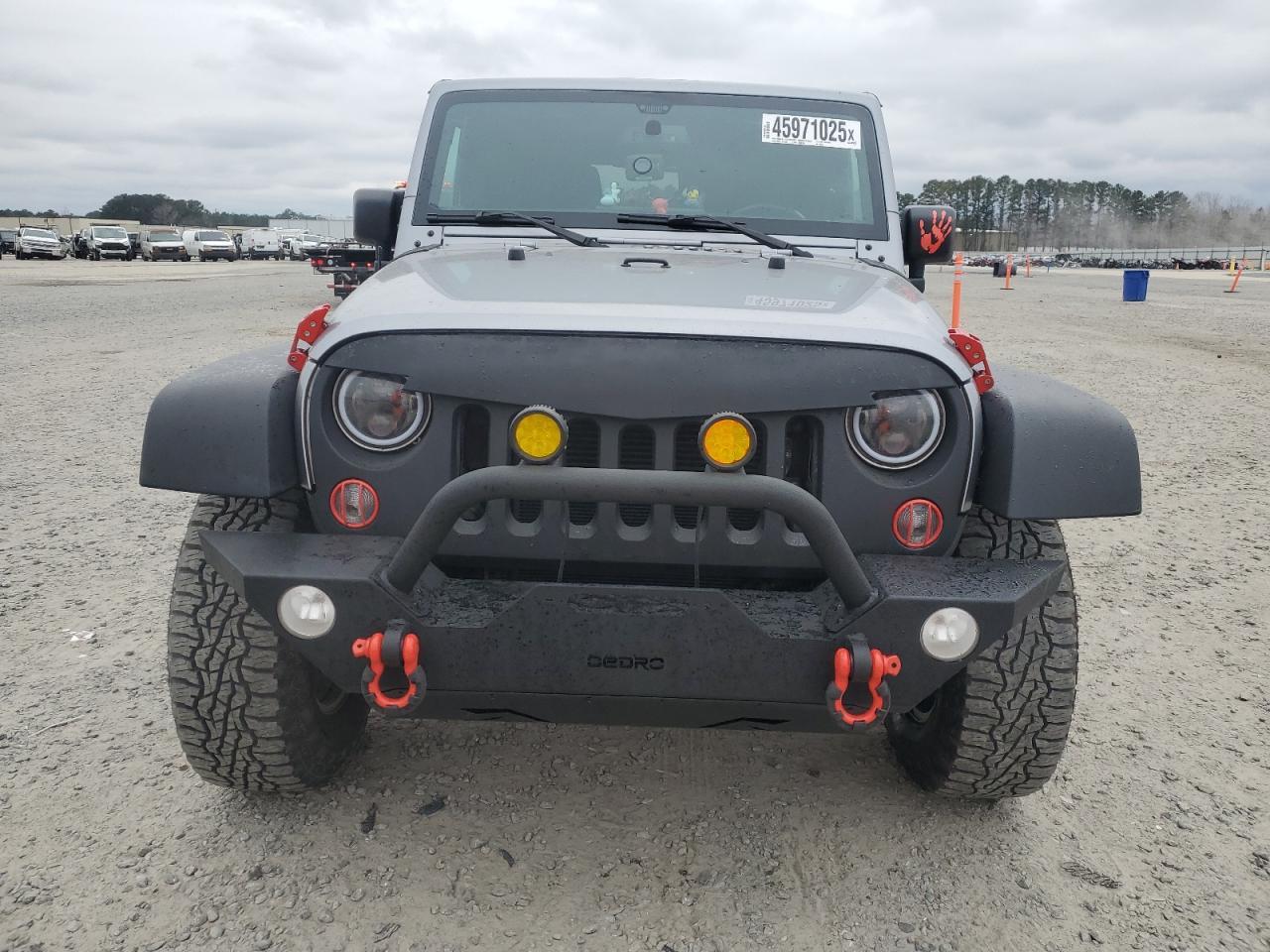 2017 JEEP WRANGLER U - Фото 5