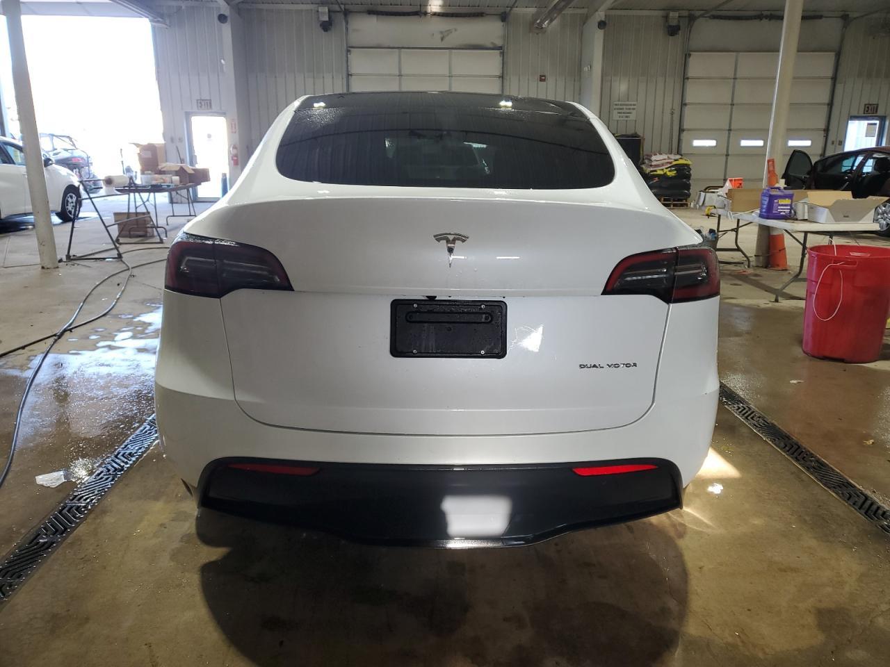2023 TESLA MODEL Y - Фото 6