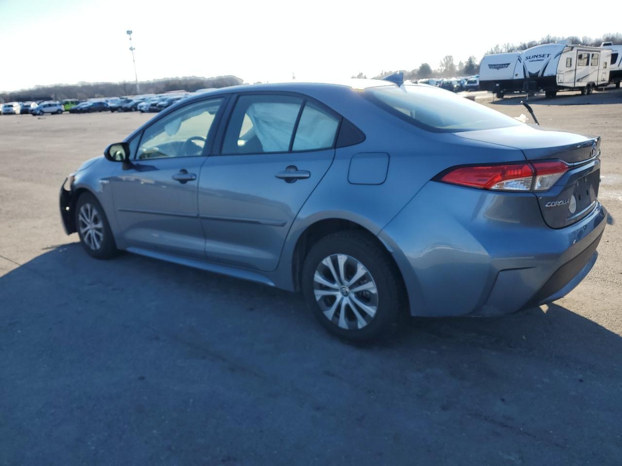 2021 TOYOTA COROLLA LE - Фото 2