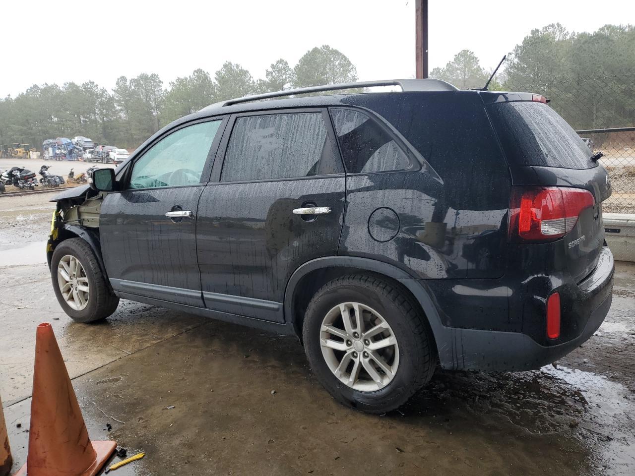 2015 KIA SORENTO LX - Image 2