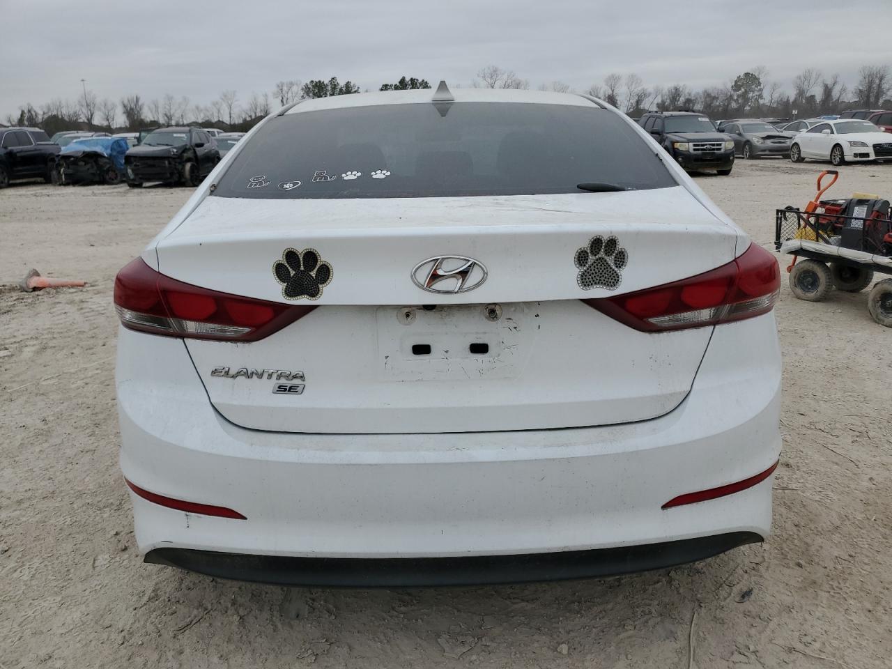 2018 HYUNDAI ELANTRA SE - Image 6
