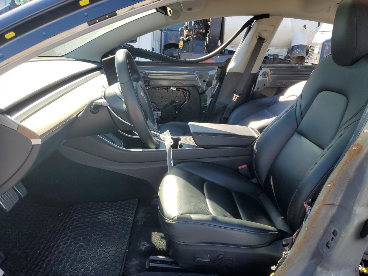 2019 TESLA MODEL 3 - Фото 7