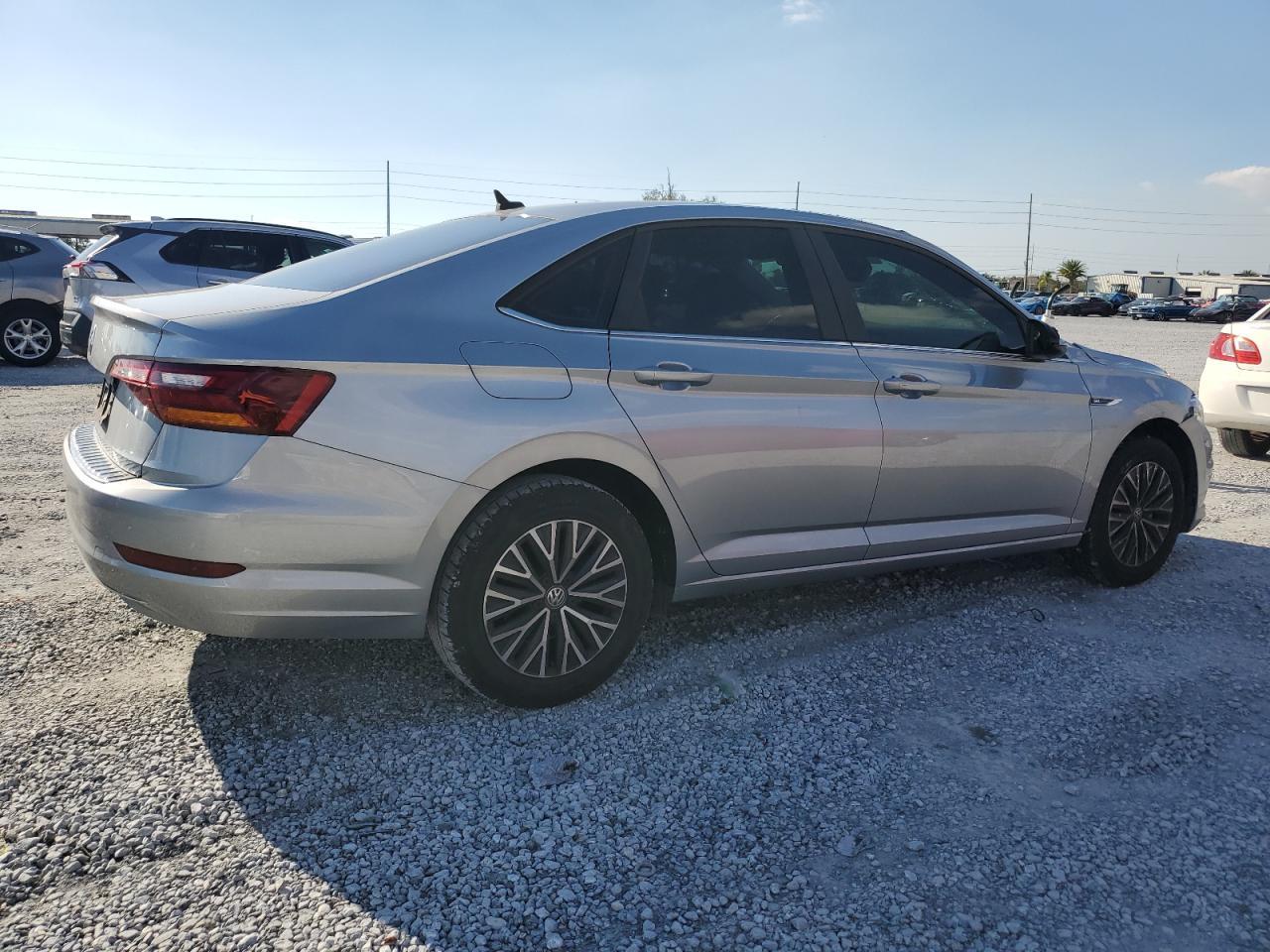 2019 VOLKSWAGEN JETTA SEL - Image 3