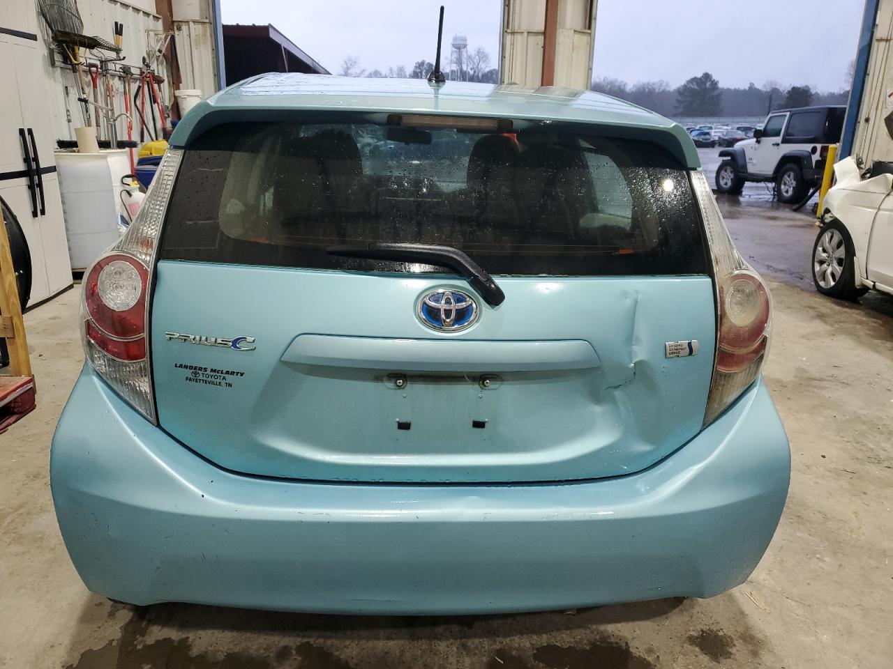 2013 TOYOTA PRIUS C - Image 6