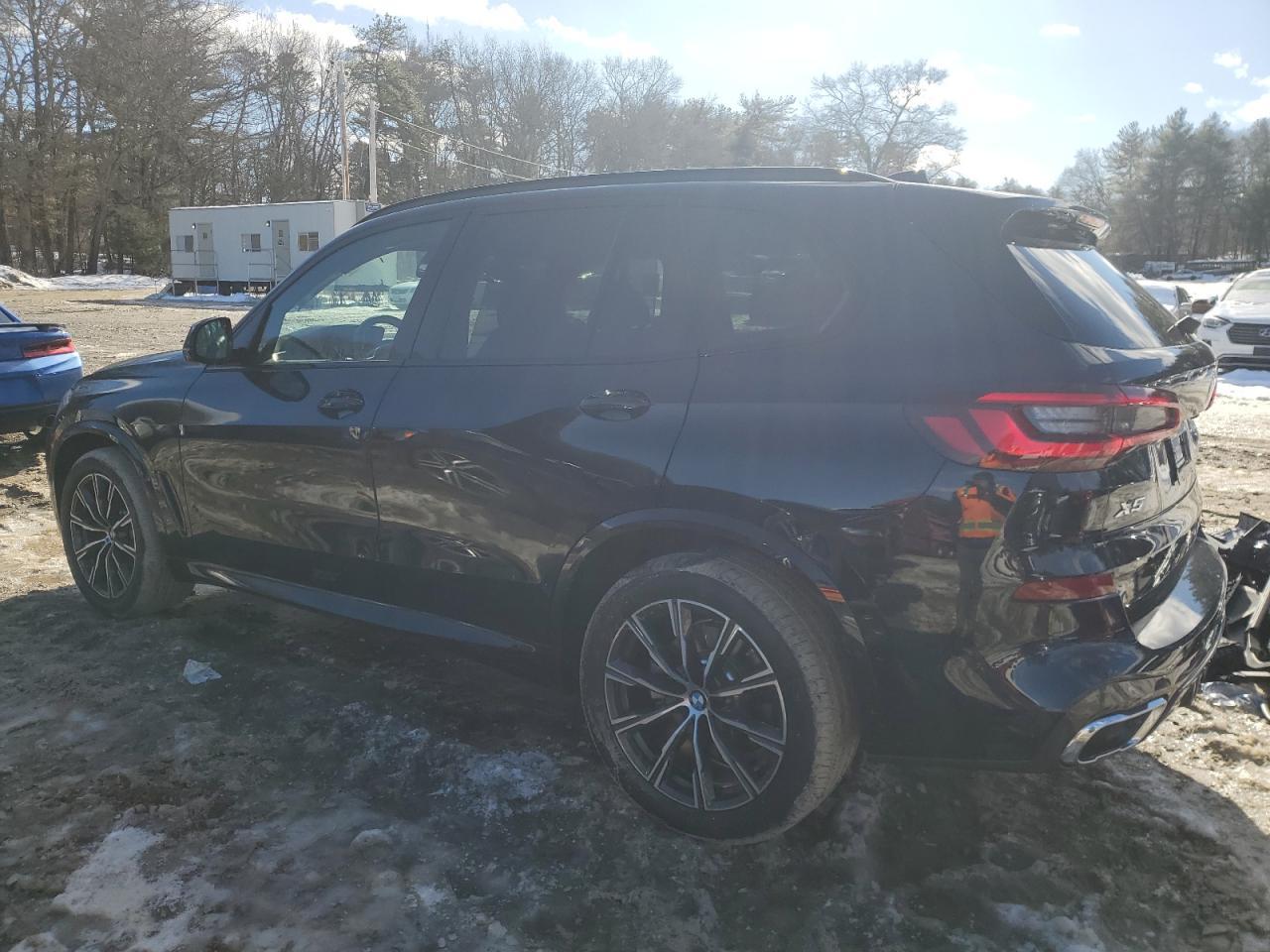 2022 BMW X5 XDRIVE4 - Image 2