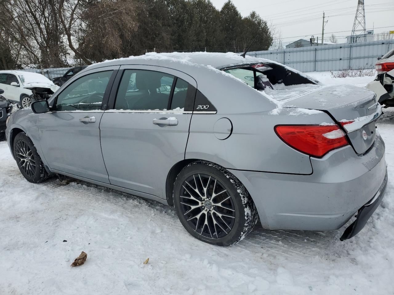 2013 CHRYSLER 200 LX - Фото 2