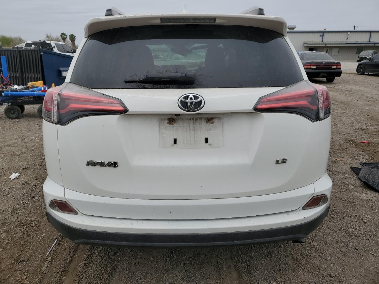 2018 TOYOTA RAV4 LE - Image 6