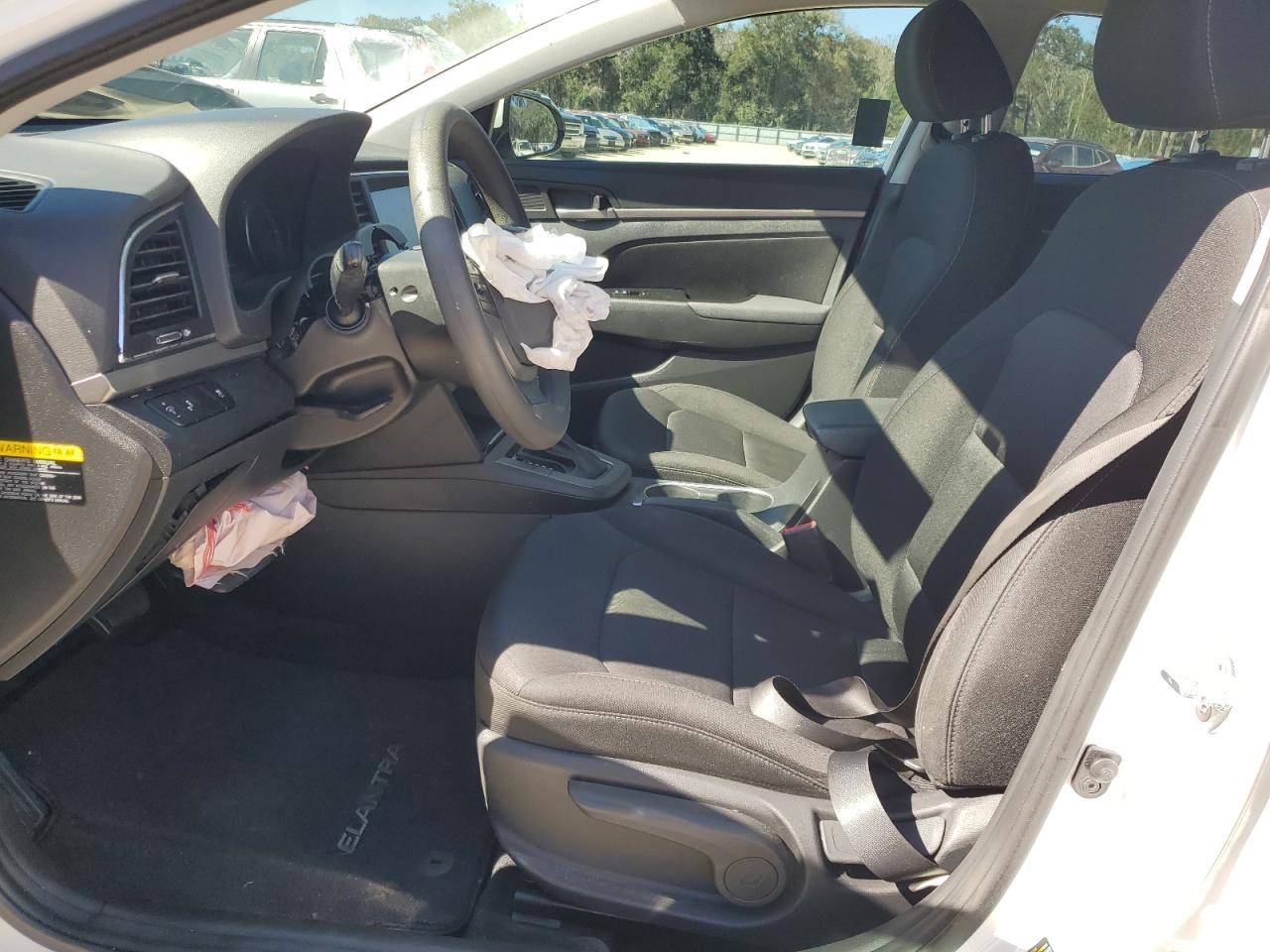 2018 HYUNDAI ELANTRA SE - Фото 7