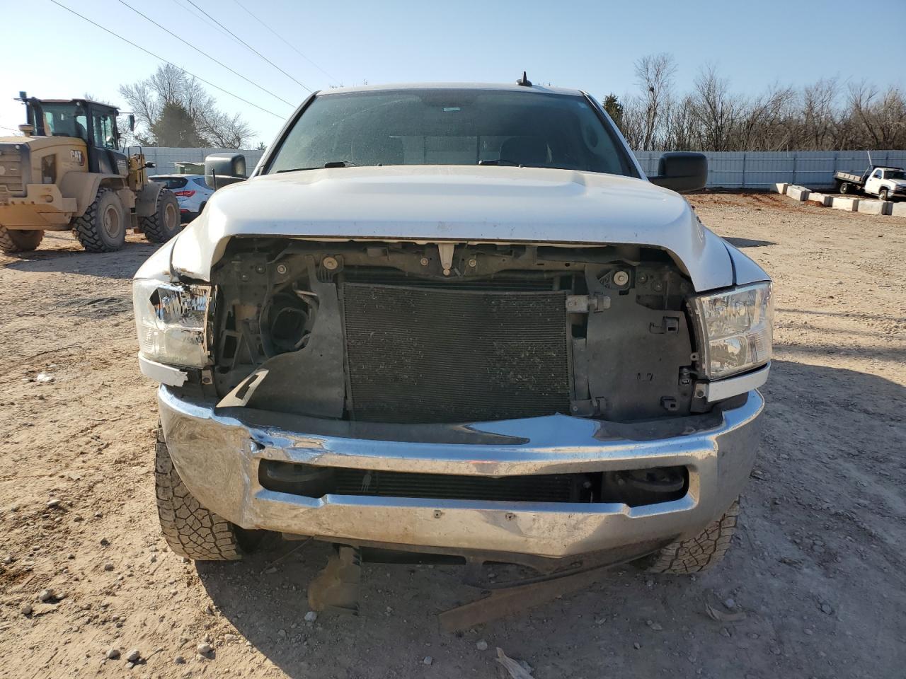 2017 RAM 2500 SLT - Image 5