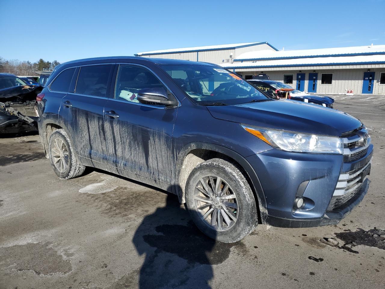 2018 TOYOTA HIGHLANDER - Фото 4