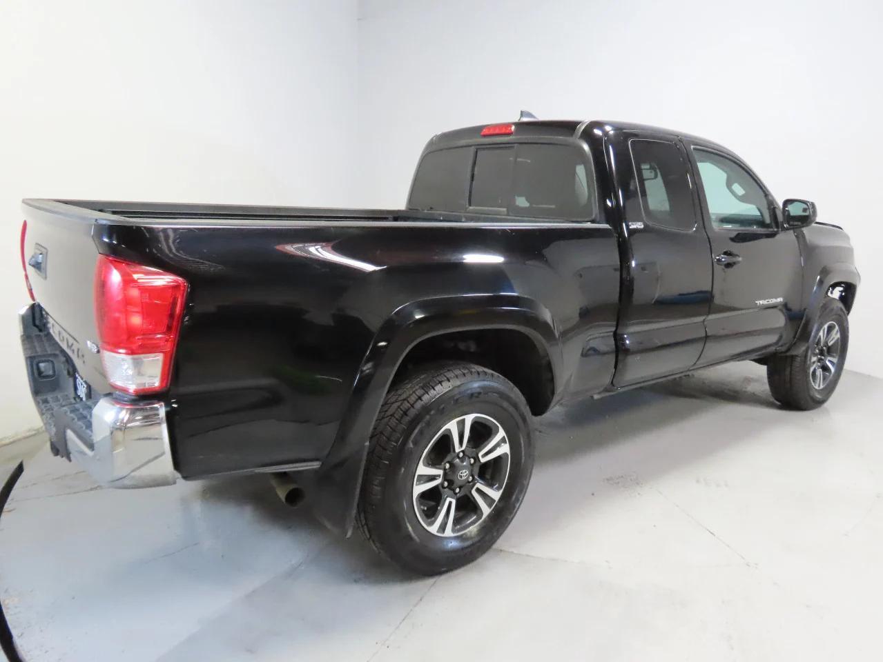 2017 TOYOTA TACOMA ACC - Image 3