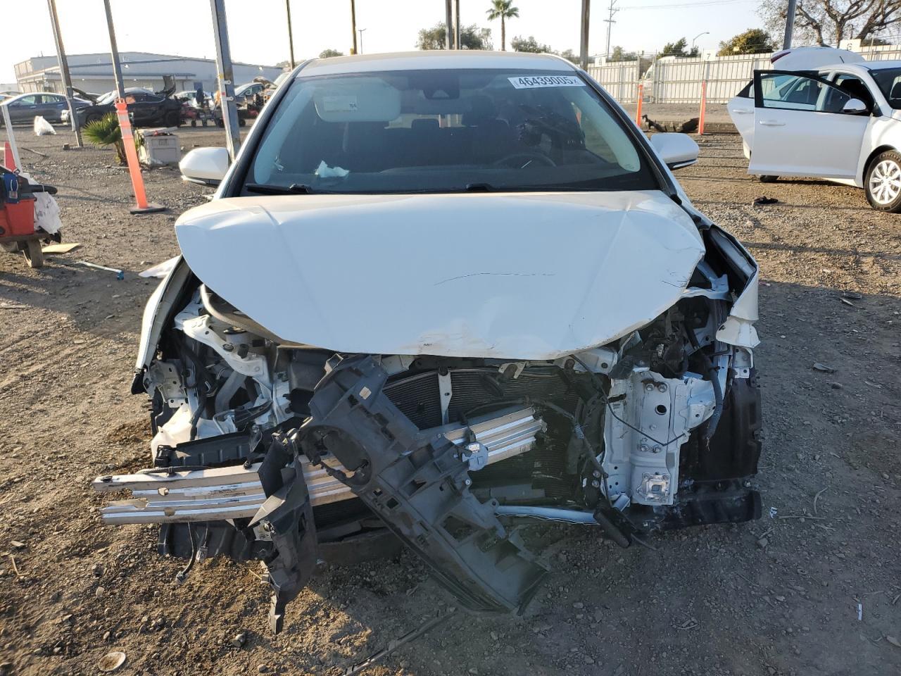 2016 TOYOTA PRIUS - Image 5