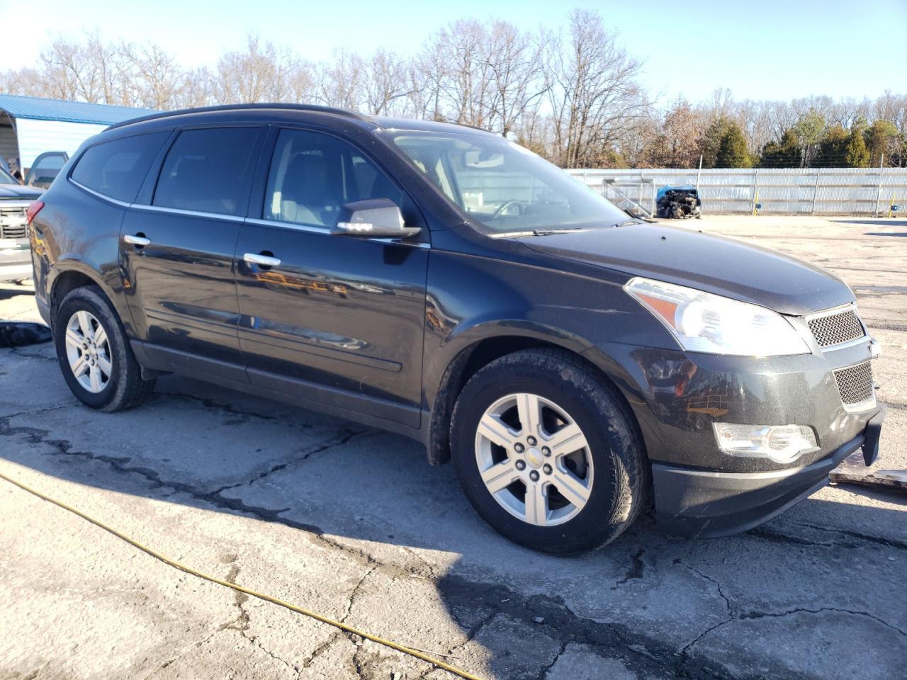 2012 CHEVROLET TRAVERSE L - Image 4