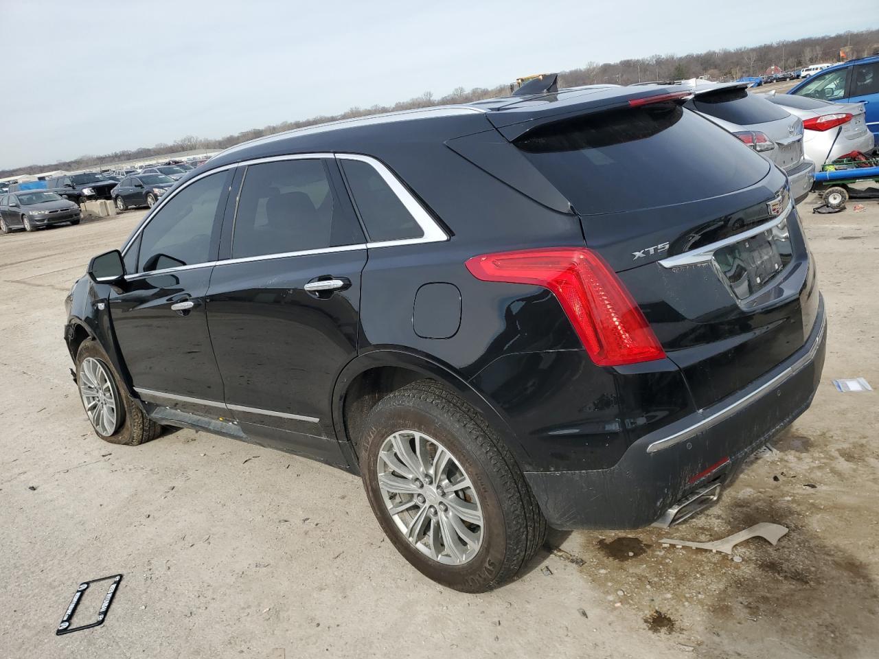 2019 CADILLAC XT5 LUXURY - Фото 2