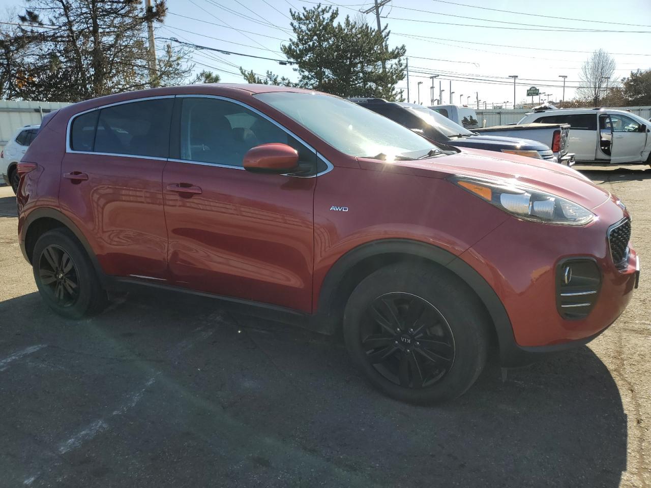 2017 KIA SPORTAGE L - Image 4