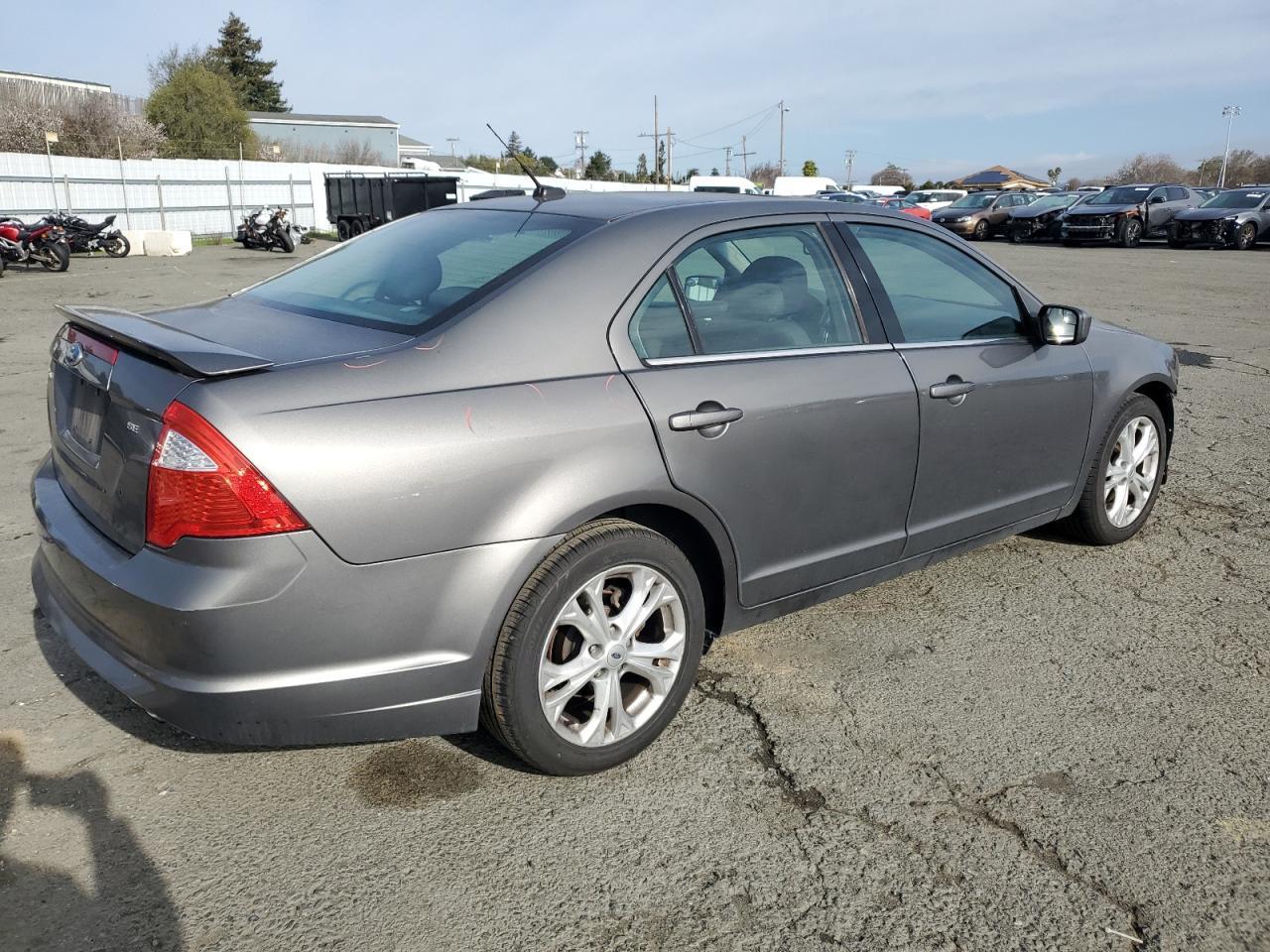 2012 FORD FUSION SE - Image 3