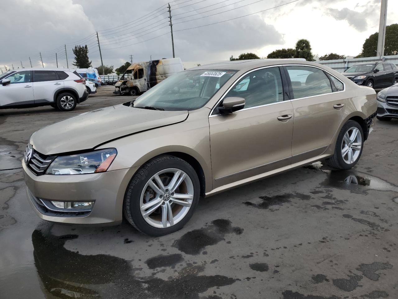 2015 VOLKSWAGEN PASSAT SE car image