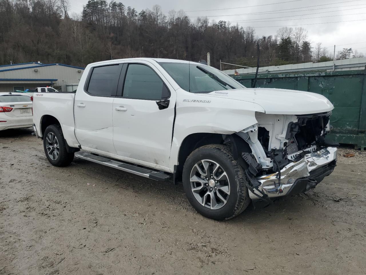 2024 CHEVROLET SILVERADO - Image 4