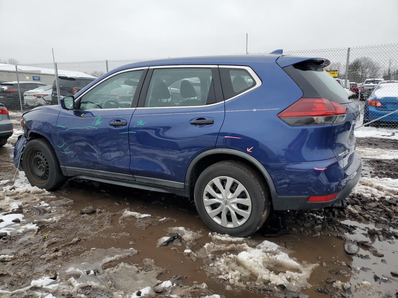 2018 NISSAN ROGUE S - Фото 2