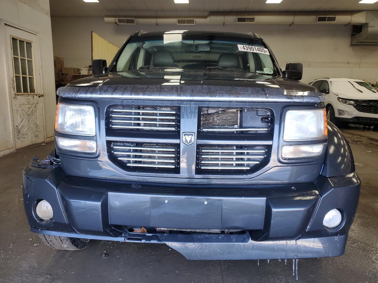 2010 DODGE NITRO SXT - Фото 5